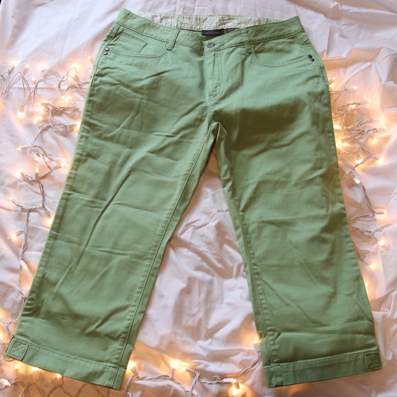 Green Cropped Jeans - Picture 5 of 7